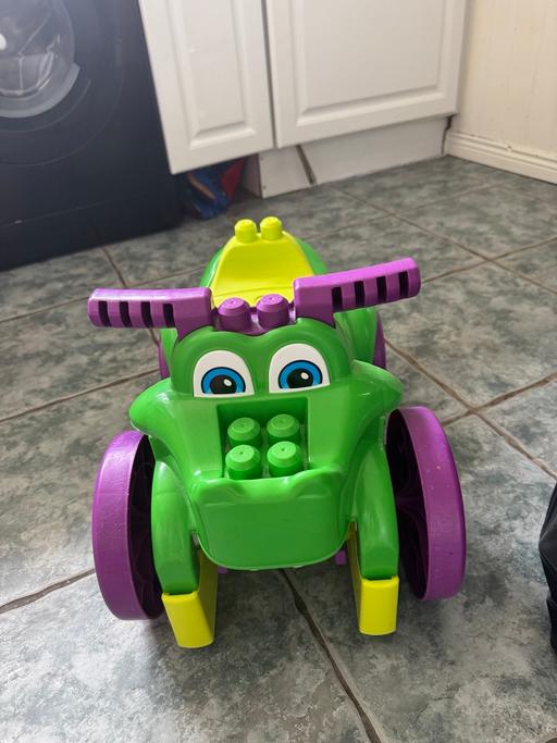 Buy & Sell Oldbury Sandwell - Photos for Mega blocks ride on