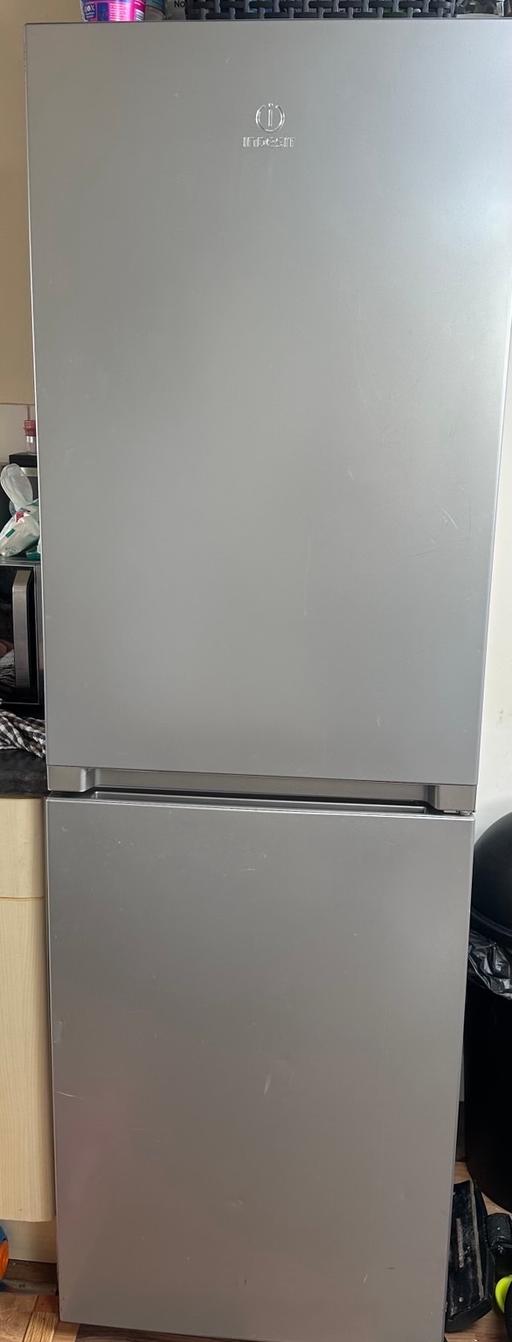 Buy & Sell Crews Hill North London - Photos for INDESIT FRIDGE FREEZER