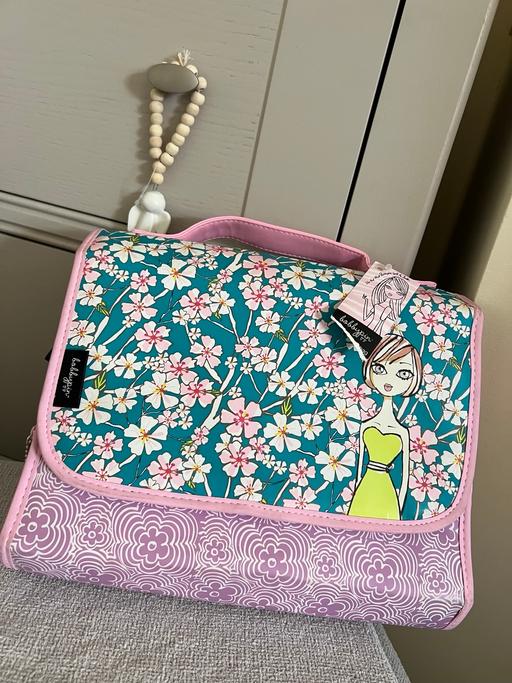 Buy & Sell Easington Lane Sunderland - Photos for Designer Toiletries Bag ( New )