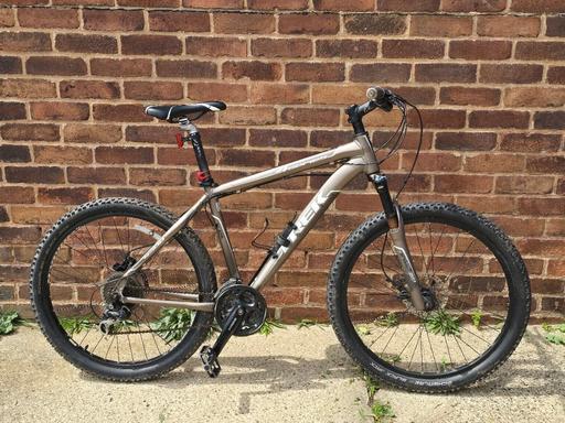 Buy & Sell Belasis Hall Technology Park Stockton-on-Tees - Photos for Mountain bike Trek 4 series