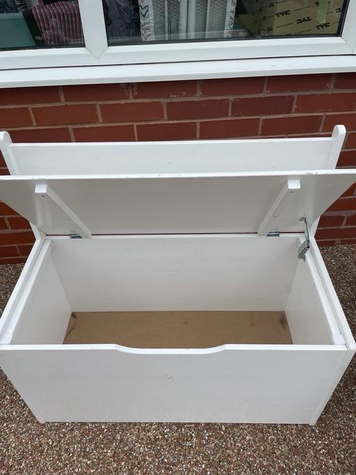Buy & Sell Netherton Dudley - Photos for Storage bench