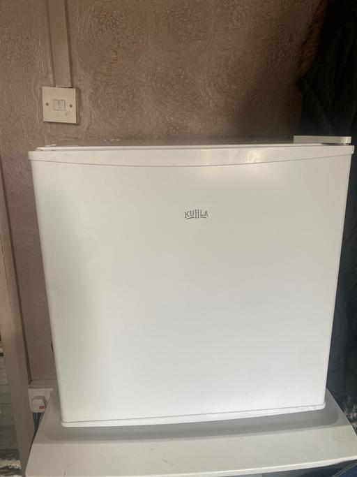 Buy & Sell Wednesbury Sandwell - Photos for Mini fridge (kuhla)