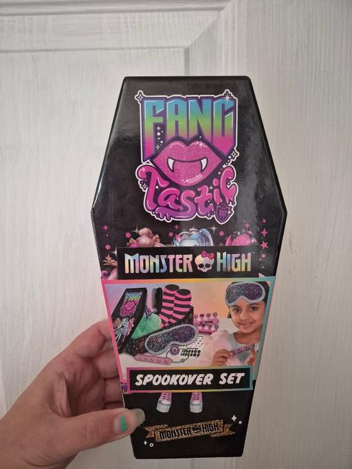 Buy & Sell Crumpsall Manchester - Photos for new Monster High Spookover Set