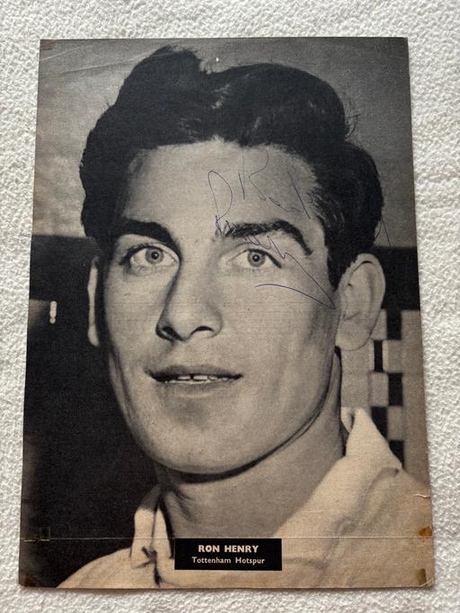 Buy & Sell Muxton Telford and Wrekin - Photos for Ron Henry autograph (Tottenham Hotspur)