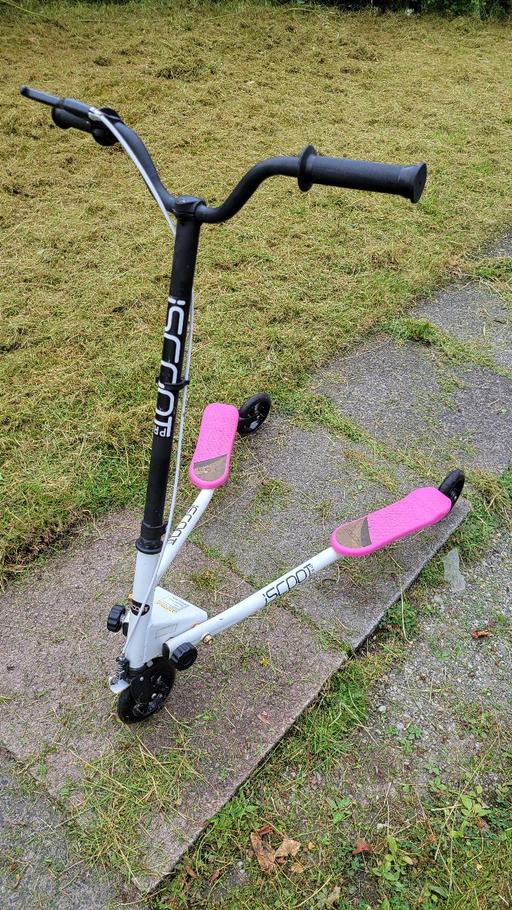 Buy & Sell Bramhall Stockport - Photos for Scissor scooter