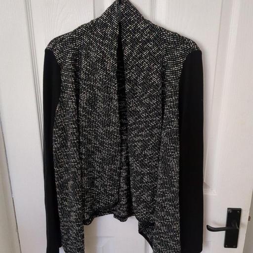 Buy & Sell Welling Bexley - Photos for Select Women Textured Ponte Sleeve Shawl
