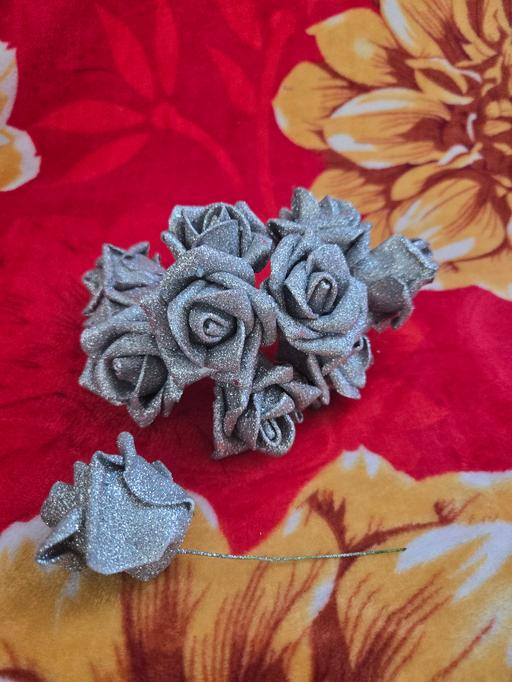 Buy & Sell Park Hill Sheffield - Photos for 10 x bling roses