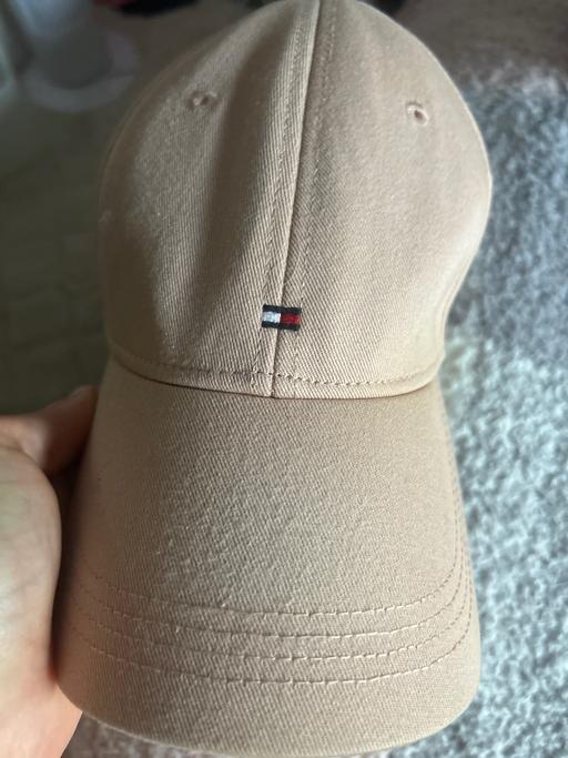 Buy & Sell West Bromwich Sandwell - Photos for Tommy high field cap