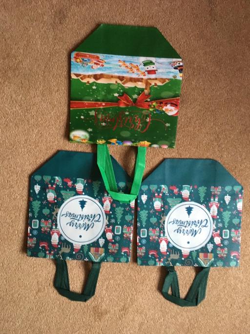 Classes Walsall South Staffordshire - Photos for Christmas gift carrier bags
