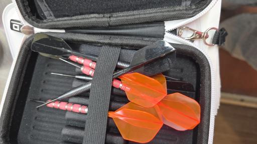 Buy & Sell Belbroughton Bromsgrove - Photos for Set of darts (pink and orange )