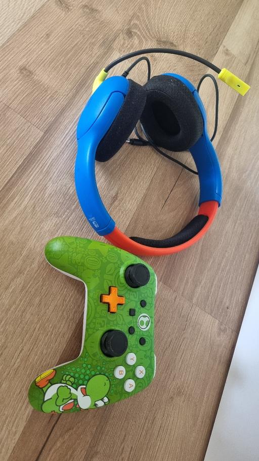 Buy & Sell Stow Heath Wolverhampton - Photos for nintendo switch headset and pad