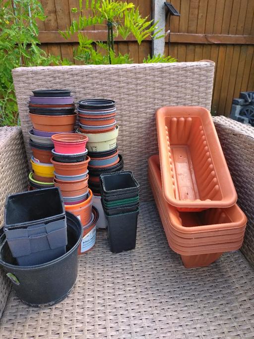 Buy & Sell Moxley Walsall - Photos for flower pots (job lot)