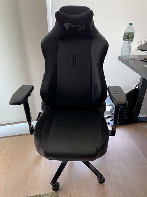 Buy & Sell Custom House East London - Photos for Secretlab TITAN Evo Chair