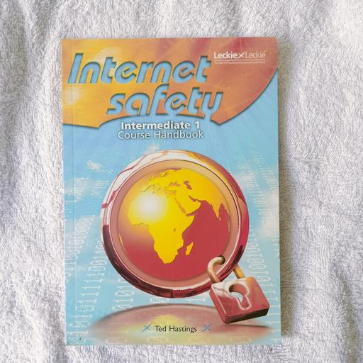 Buy & Sell Chalk Farm North West London - Photos for internet safety book