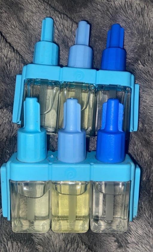 Buy & Sell Bilston Wolverhampton - Photos for FEBREZE