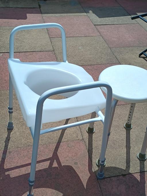 Buy & Sell Bradley Wolverhampton - Photos for Disability aids Toilet Frame with seat and st