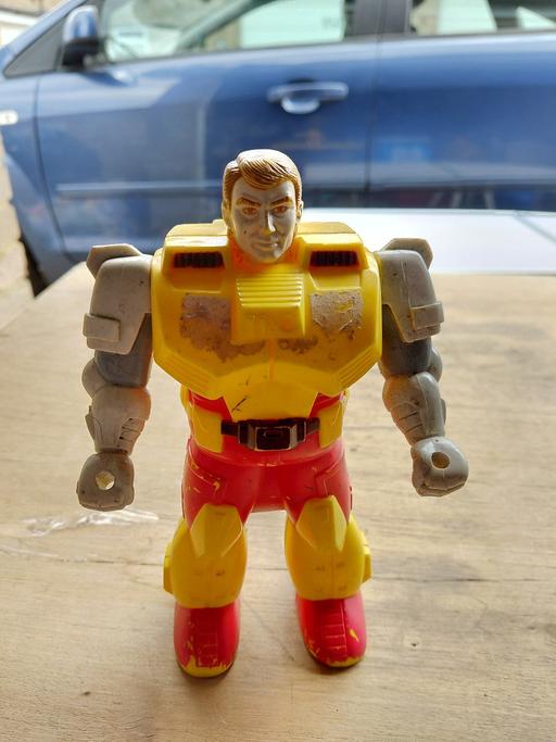 Buy & Sell Shirley South East London - Photos for TRANSFORMERS BUBBLEBEE SHELL FIGURE. 1989.