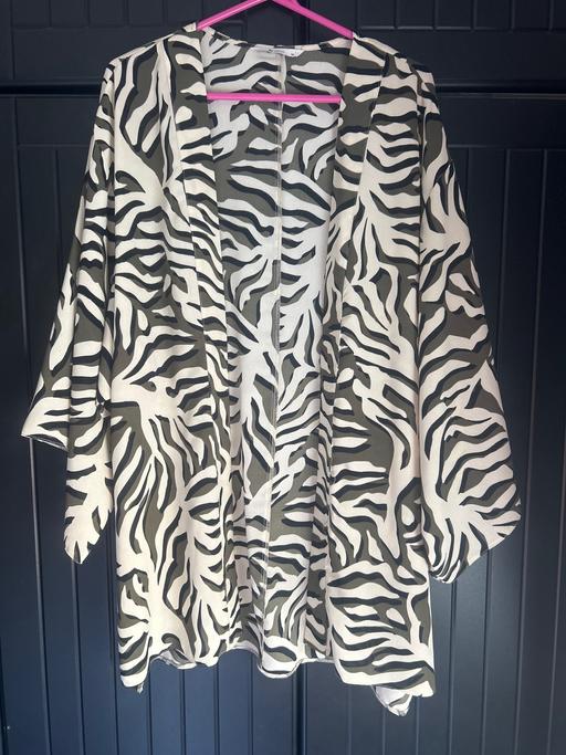 Buy & Sell Bells Mill Dudley - Photos for Lightweight open blouse size 14