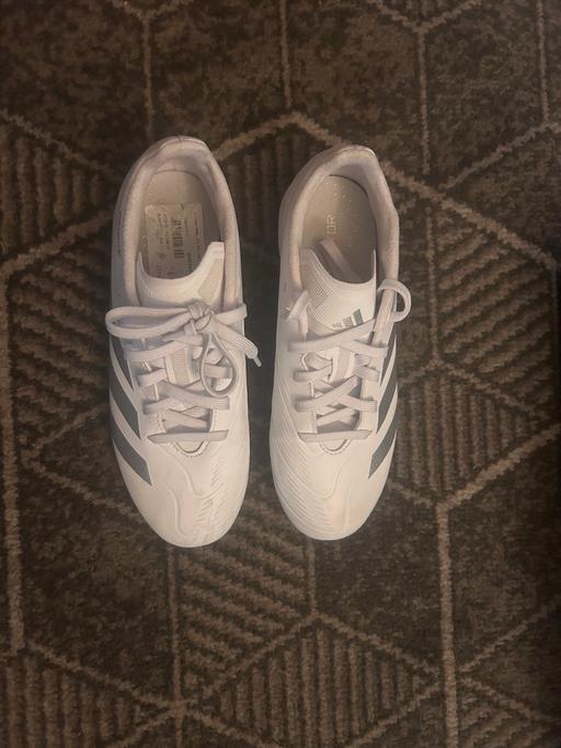 Buy & Sell Yardley Birmingham - Photos for White & Silver Adidas Pred Football Boots