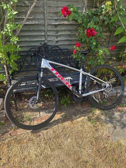 Buy & Sell Lilley North Hertfordshire - Photos for Trek Dual Sport 1- model SN99-Quicksilver-22”
