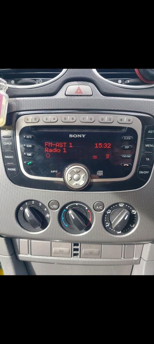 Vehicles Muirhead North Lanarkshire - Photos for ford sony cd player
