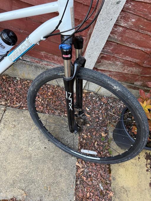 Buy & Sell Kearsley Bolton - Photos for Ladies Pinnacle hybrid bike