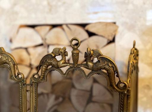Buy & Sell Queen`s Park North West London - Photos for RARE Antique Brass Fireplace Screen Fireguard