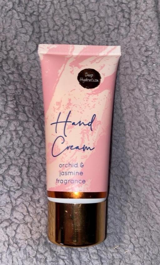 Buy & Sell Stow Heath Wolverhampton - Photos for NEW HAND CREAM