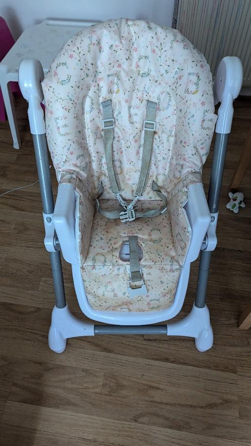 Buy & Sell Royal Albert Liverpool - Photos for Mamas and Papas high chair
