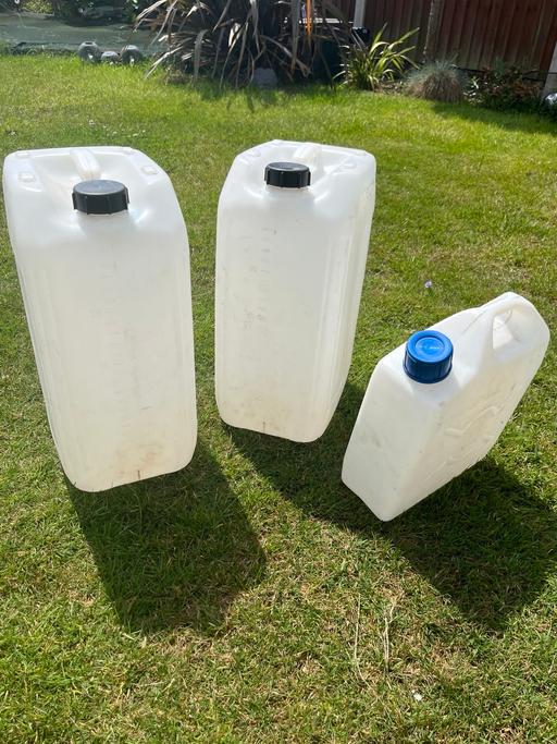 Buy & Sell Great Bridge Sandwell - Photos for Water Butts 2 x 25ltr, 1 x 10ltr