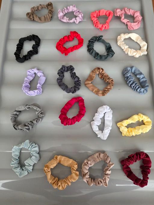 Buy & Sell Blackpool Town Centre Blackpool - Photos for Hair scrunchies x 20 NEW