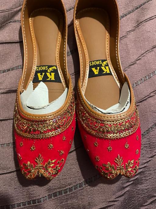Buy & Sell Carlton Gedling - Photos for Size 39 / uk 5.5 khussa / punjabi jutti
