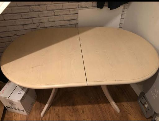 Buy & Sell Brentford Hounslow - Photos for Oak Table and 6 x chairs