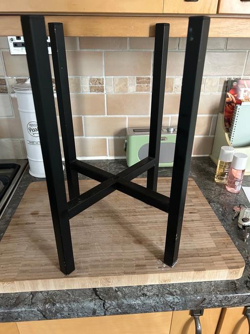 Buy & Sell Stourbridge Dudley - Photos for Metal stand and pot