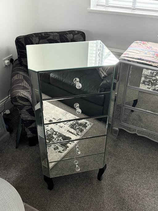 Buy & Sell Ferryhill County Durham - Photos for Mirrored drawers