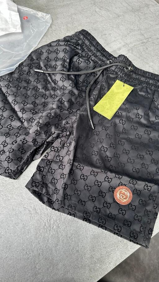 Buy & Sell Upminster Bridge East London - Photos for Gg black men’s shorts size S