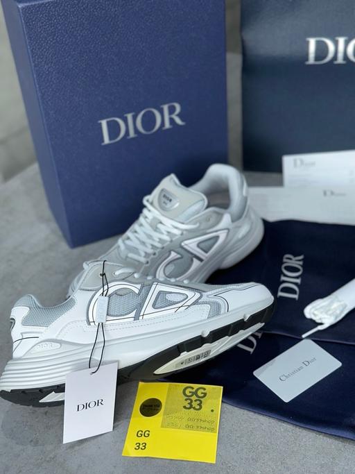 Buy & Sell Upminster Bridge East London - Photos for Dior-b30 white/ grey ( size 9UK OR 10UK)