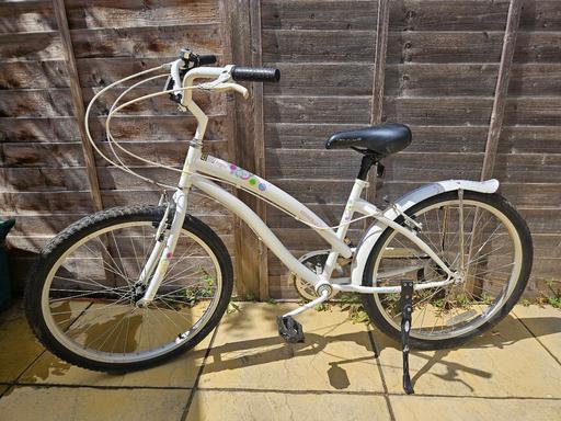 Buy & Sell Uxbridge Hillingdon - Photos for GIRLS APOLLO TROPIC 24 Inch WHEEL BIKE