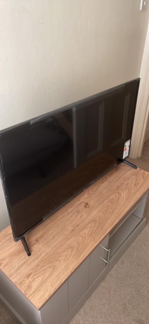Buy & Sell Wandsworth South West London - Photos for Roku TV 32 inches