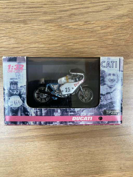 Buy & Sell Corngreaves Trading Estate Sandwell - Photos for DIECAST 1:32 DUCATI 750 IMOLA 1972