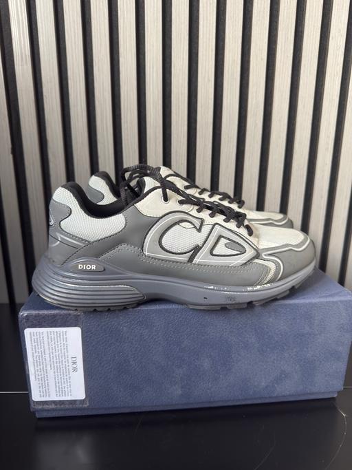 Buy & Sell Netherley Liverpool - Photos for B22 trainers - good quality and condition