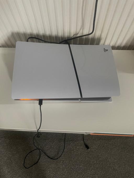 Buy & Sell Elephant and Castle South East London - Photos for Ps5 console