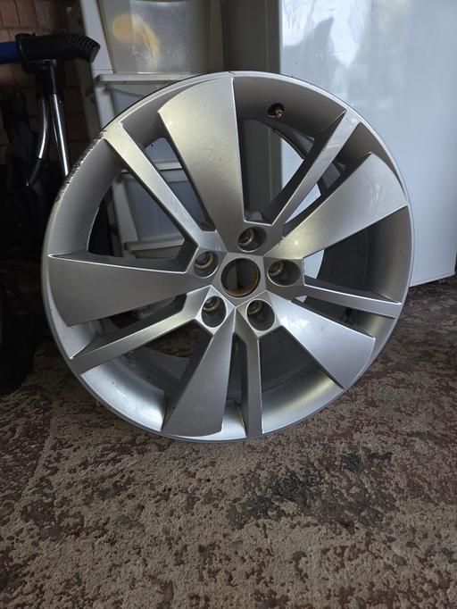 Vehicles Buckland End Birmingham - Photos for skoda alloy wheel