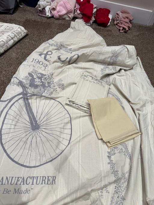 Buy & Sell Longlands South East London - Photos for King size duvet set