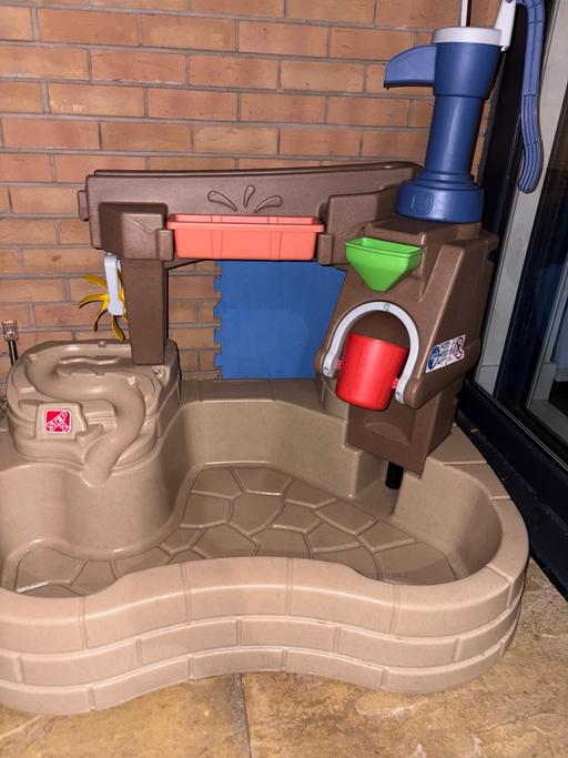 Buy & Sell South Ockendon Thurrock - Essex - Photos for Step2 Pump & Splash Discovery Water Pond