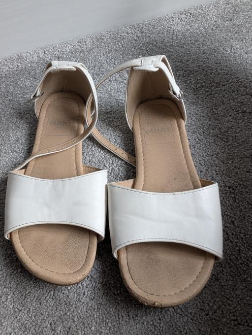 Buy & Sell Essington Wolverhampton - Photos for girls sandals size 1