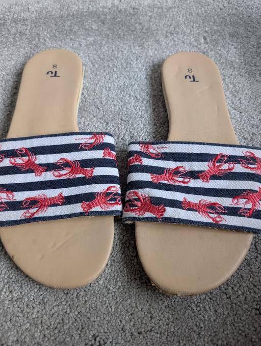 Buy & Sell Essington Wolverhampton - Photos for TU lobster sliders size S (3-4)