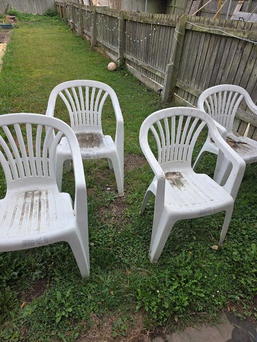 Buy & Sell Erdington Birmingham - Photos for White garden chairs