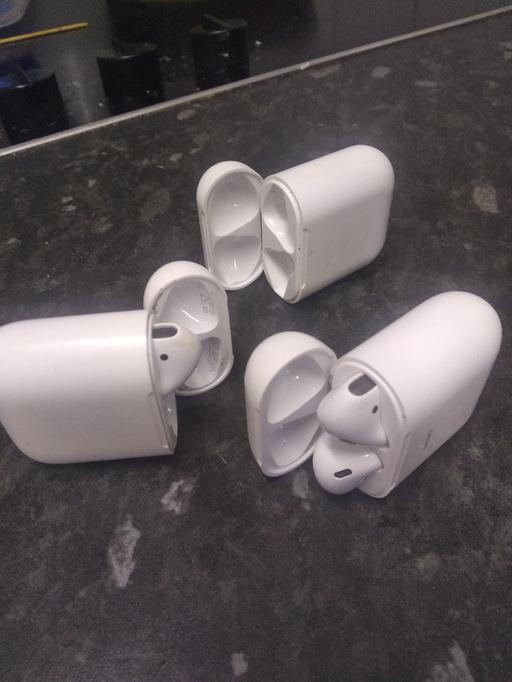 Buy & Sell Harold Park East London - Photos for ear pods