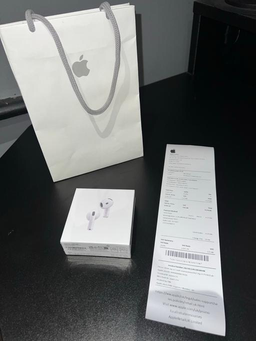 Buy & Sell Barking Barking and Dagenham - Photos for AirPods 4 with Active Noise Cancellation